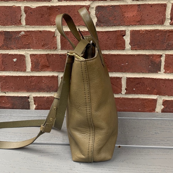 Madewell Zip-Top Transport Crossbody Bag with Stripe - Picture 2 of 11